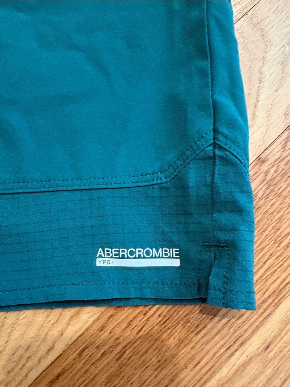 Abercrombie Kids Green athletic shorts - Picture 4 of 4